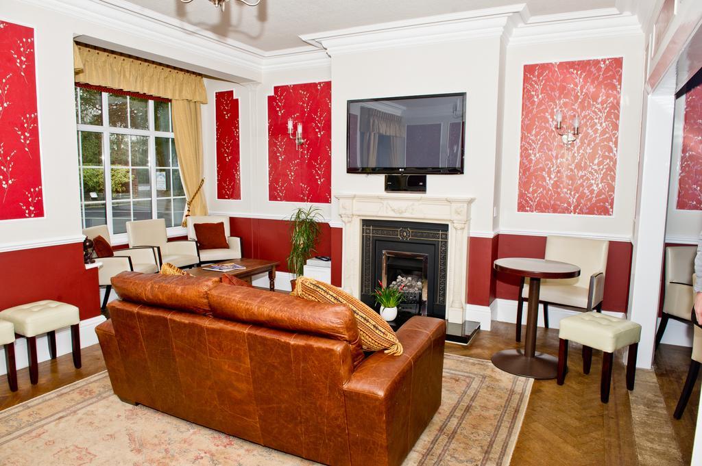 Charnwood Regency Guest House Loughborough Bagian luar foto